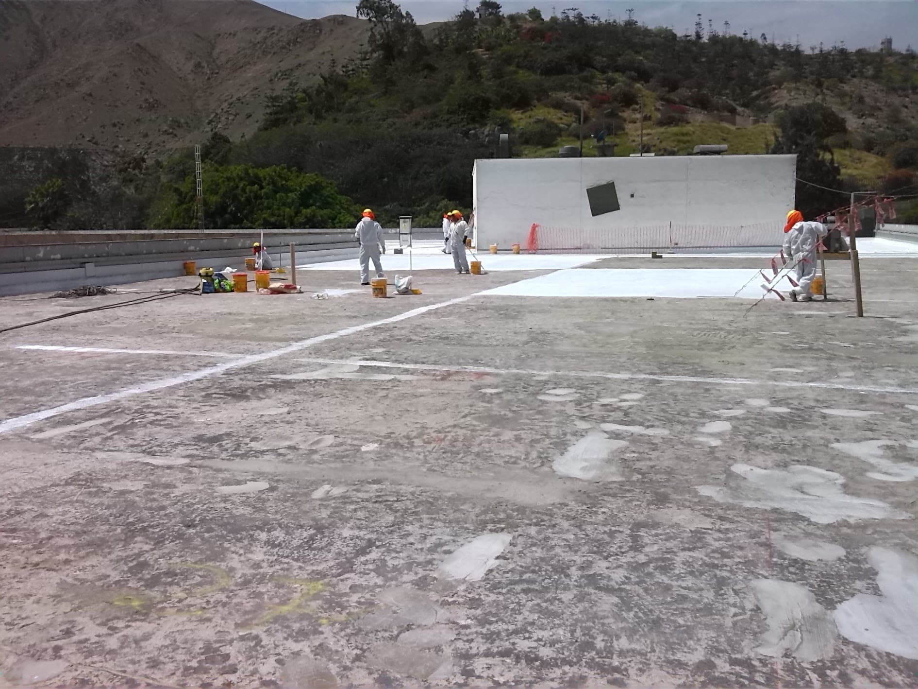 Impermeabilización de 4,500 m² de losa en sede principal de banco — foto 5