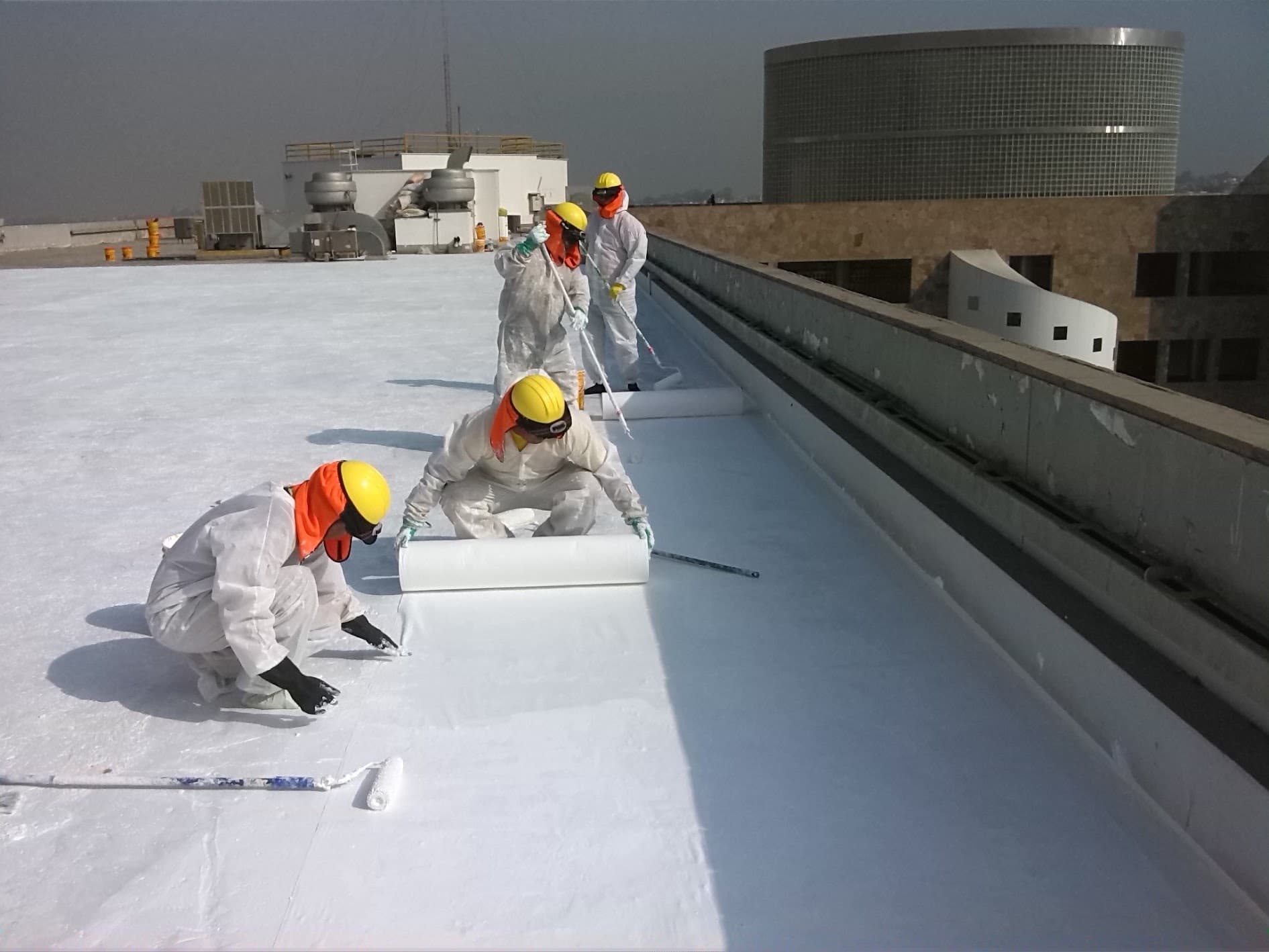 Impermeabilización de 4,500 m² de losa en sede principal de banco — foto 6