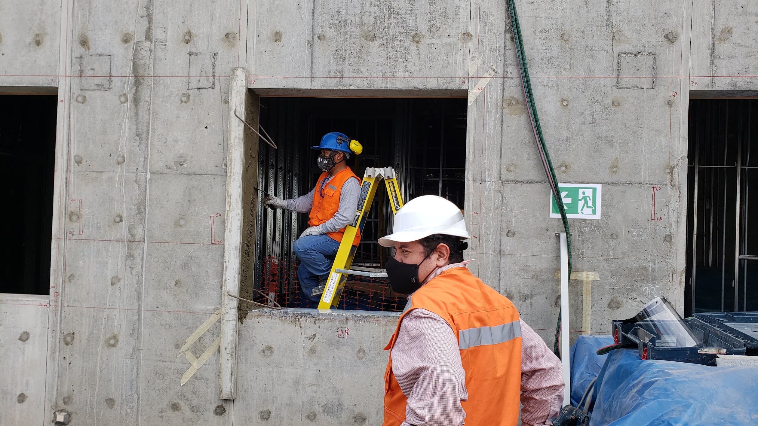 Reforzamiento estructural de vanos para ventanas antiexplosión — foto 2